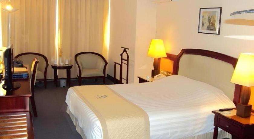 Huu Nghi Hotel Hai Phong Esterno foto