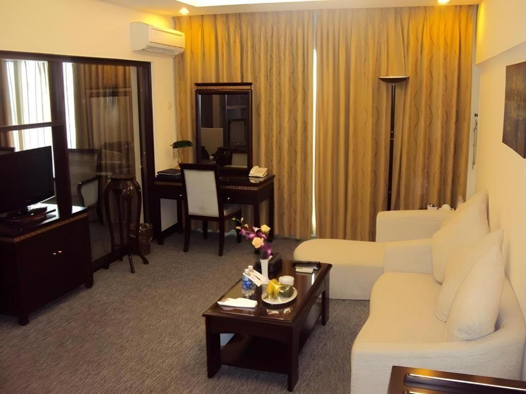 Huu Nghi Hotel Hai Phong Esterno foto